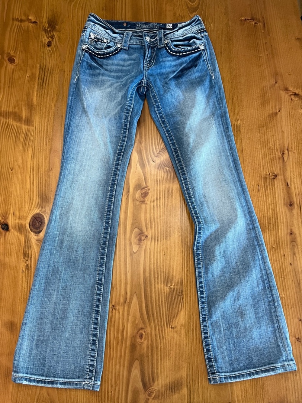 Miss Me Buckle Exclusive Embellished Fleur De Lis Bootcut Jeans Women’s Size 26